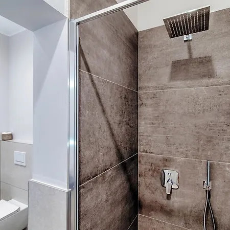 Casa de hóspedes Lakeside 3*