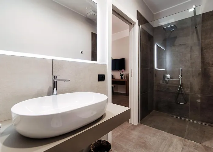 Lakeside Πανσιόν 3*