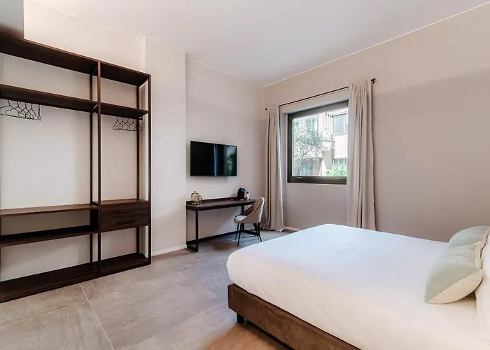 Lakeside Guest house Como