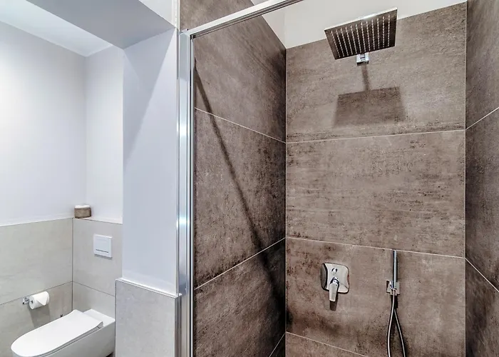 Guest house Lakeside 3*