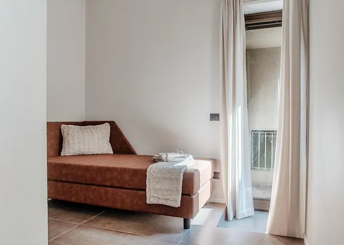 Lakeside Guest house Como