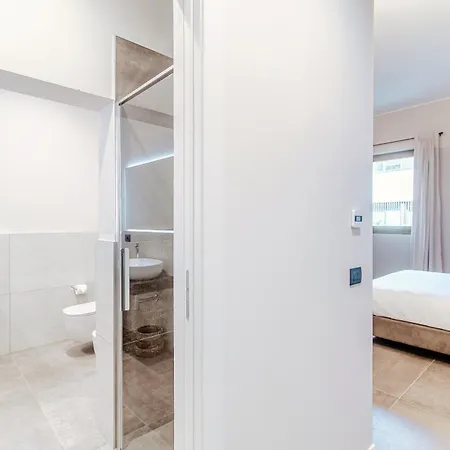 Lakeside בית הארחה