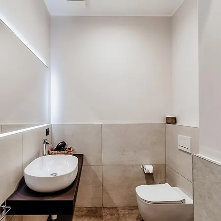 בית הארחה Lakeside